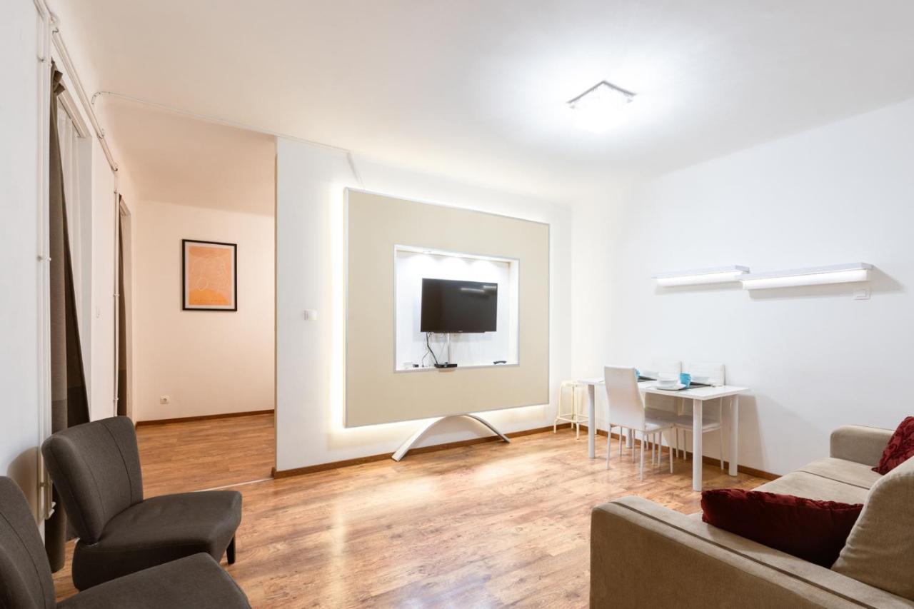 Central Seven Erzsebet Krt Budapest Kültér fotó